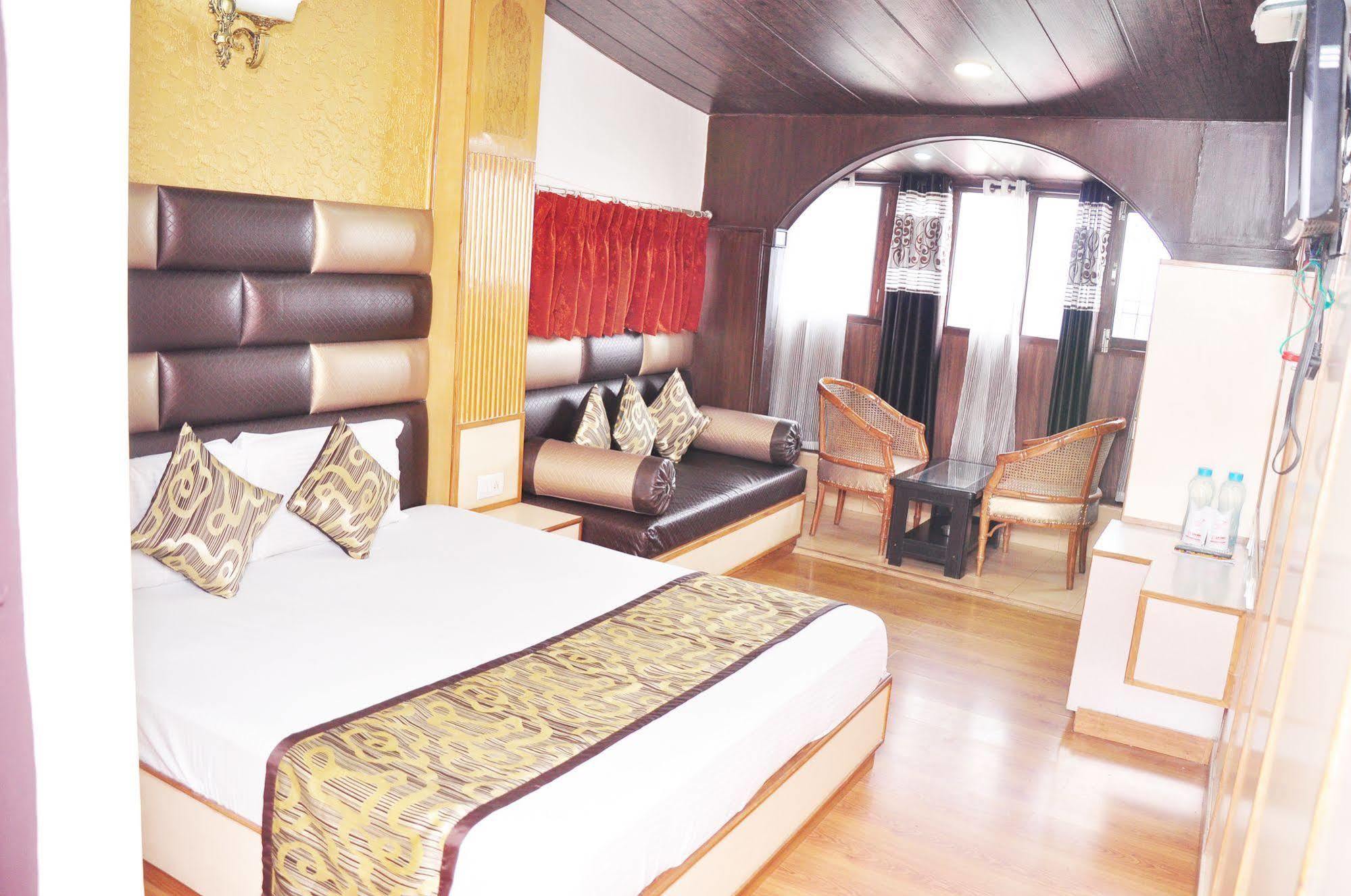 Hotel Sidharath Shimla Buitenkant foto