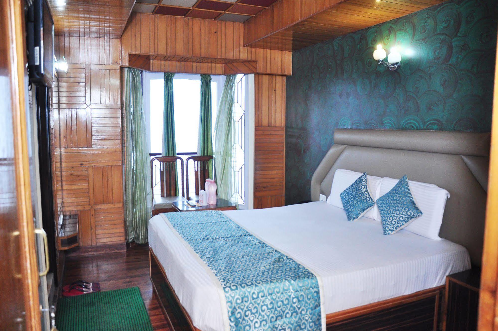Hotel Sidharath Shimla Buitenkant foto