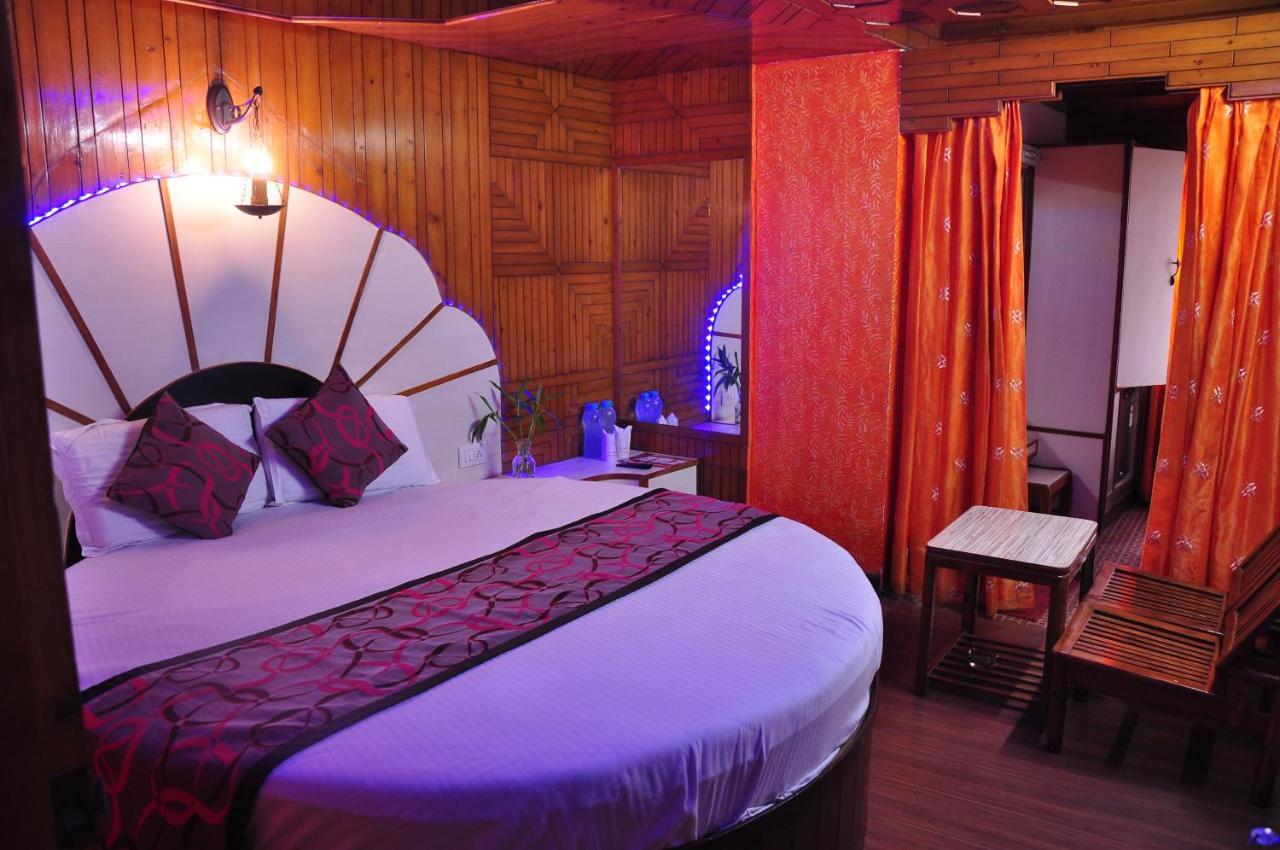 Hotel Sidharath Shimla Buitenkant foto