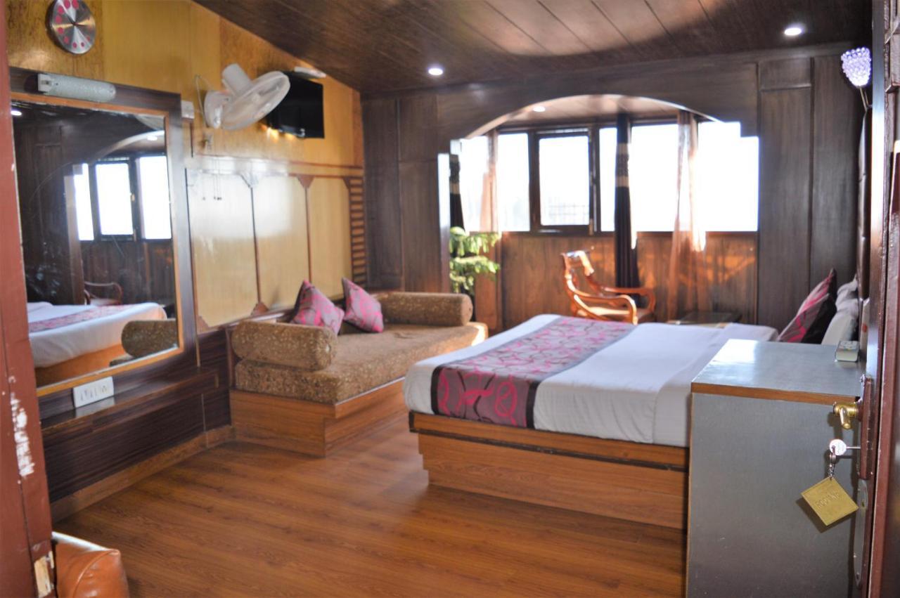 Hotel Sidharath Shimla Buitenkant foto